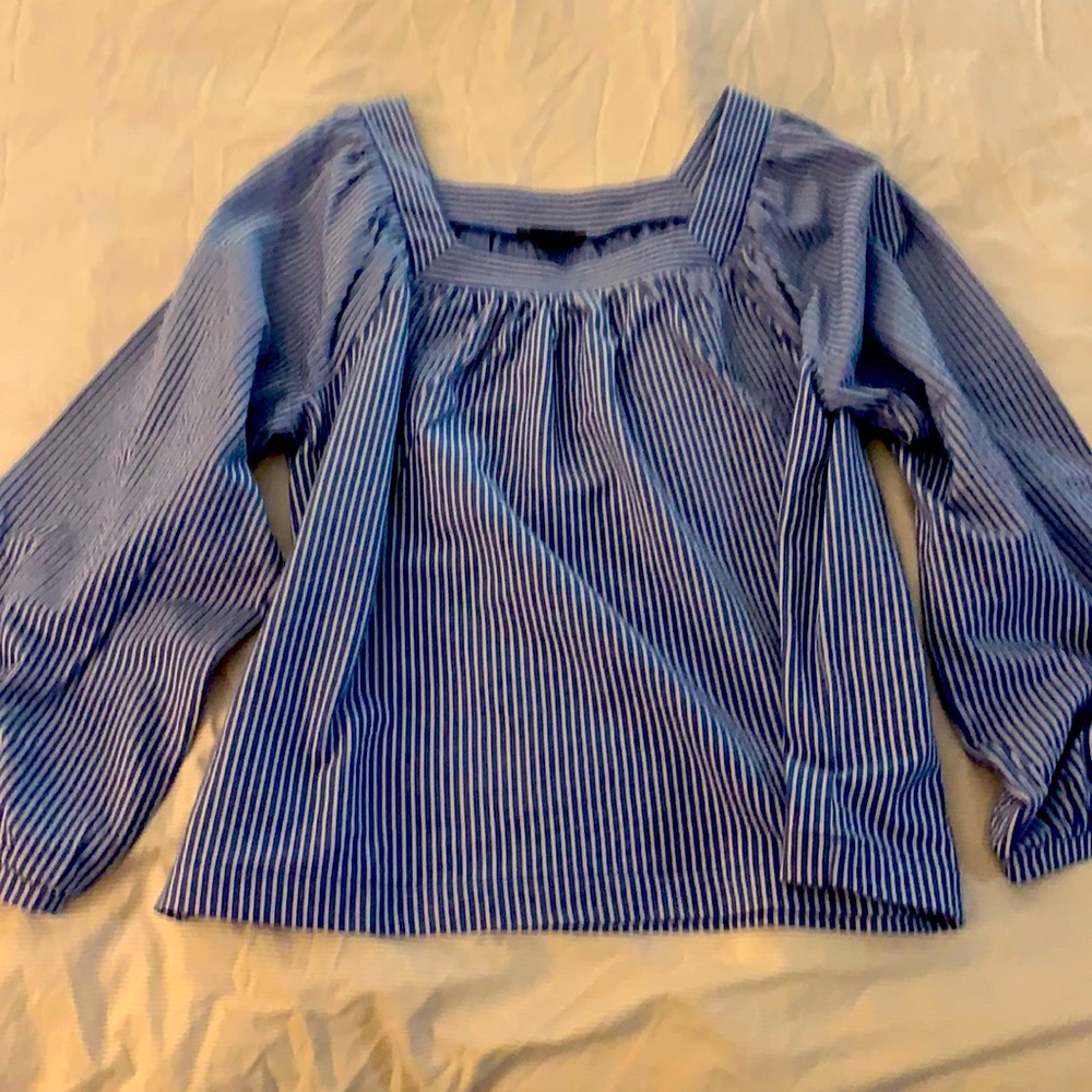 Great summer blouse!!